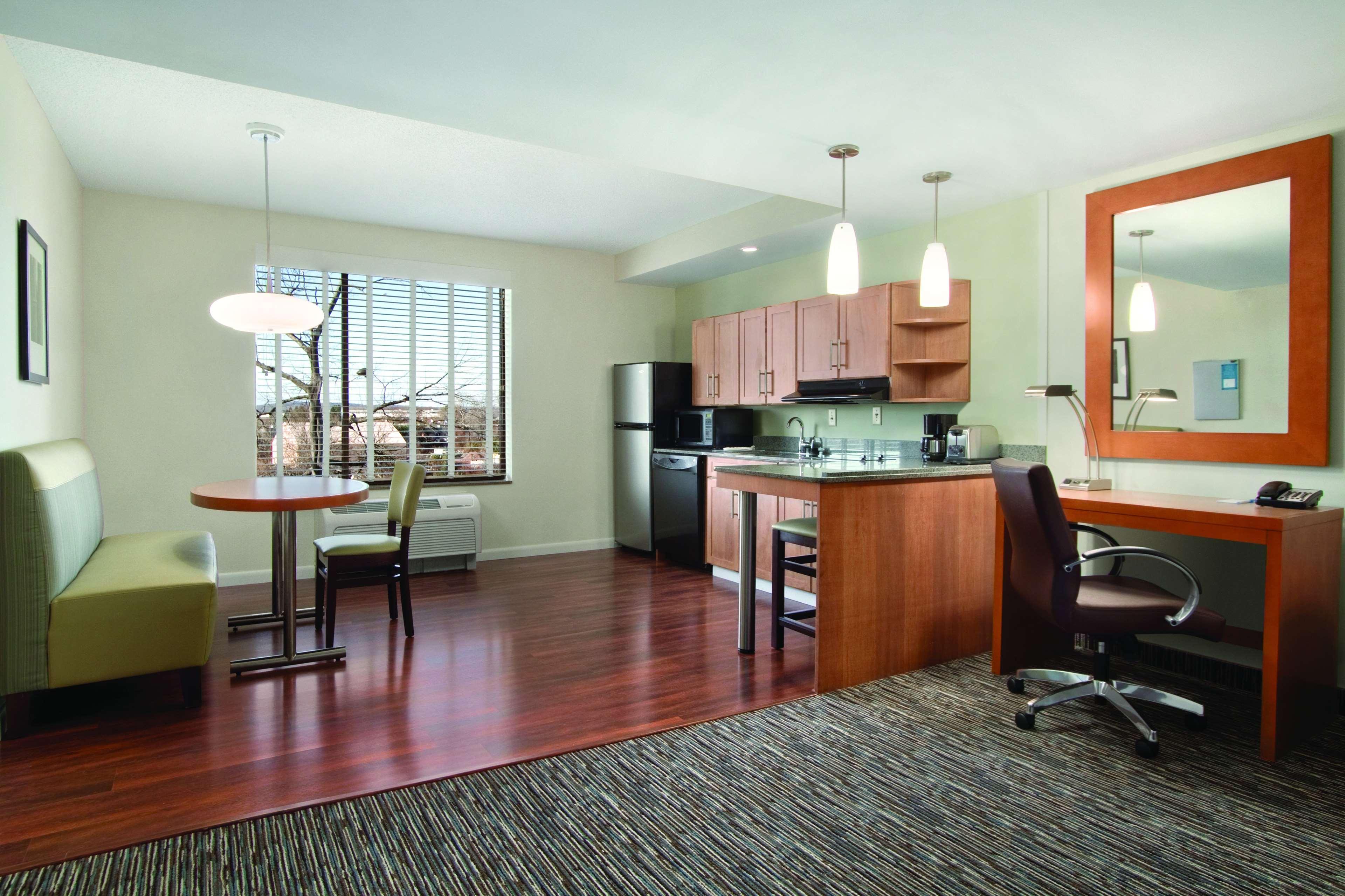 Hyatt House Hartford North/Windsor Ξενοδοχείο Εξωτερικό φωτογραφία