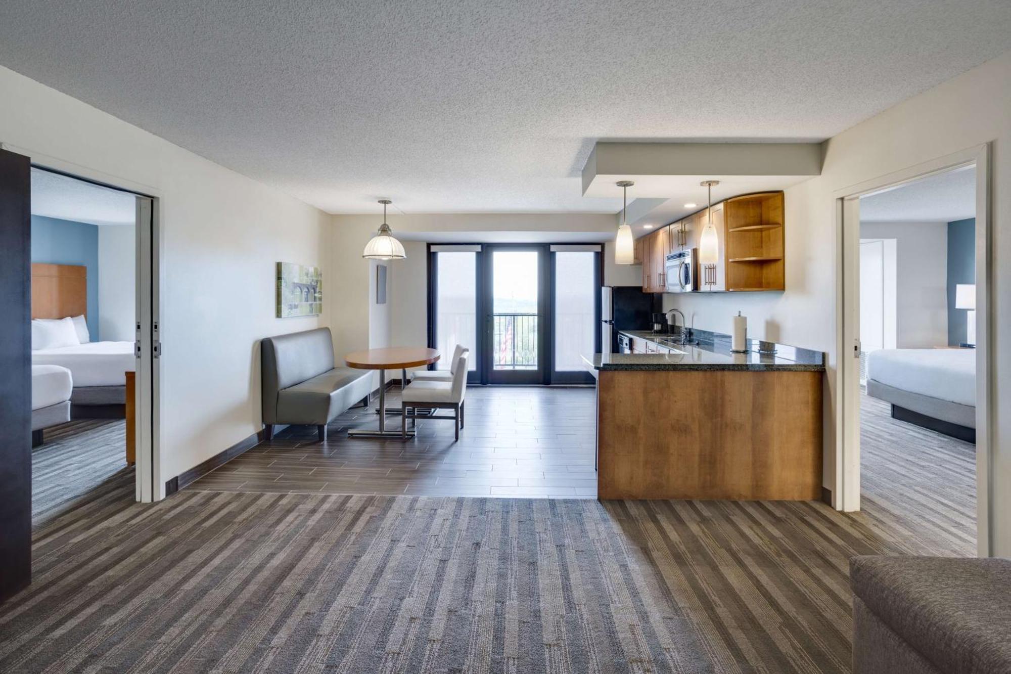 Hyatt House Hartford North/Windsor Ξενοδοχείο Εξωτερικό φωτογραφία